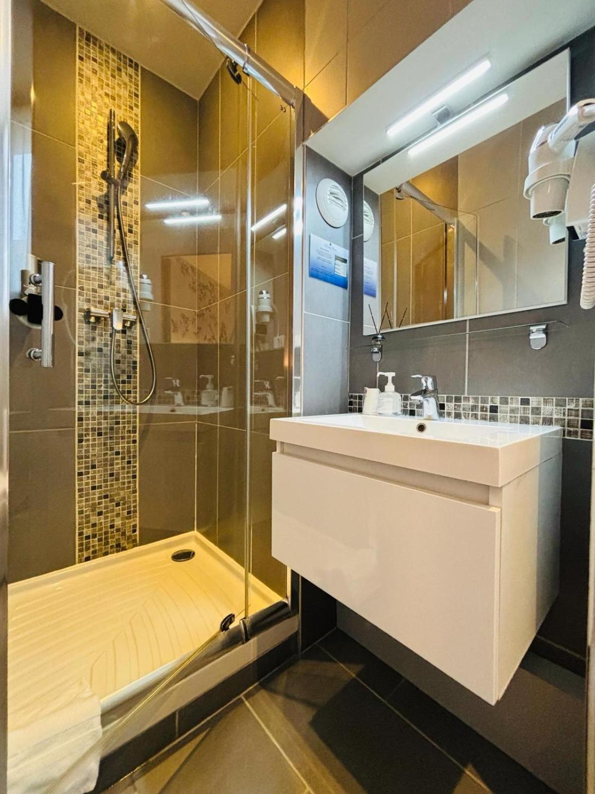 Hotel Castel Fleuri Tours